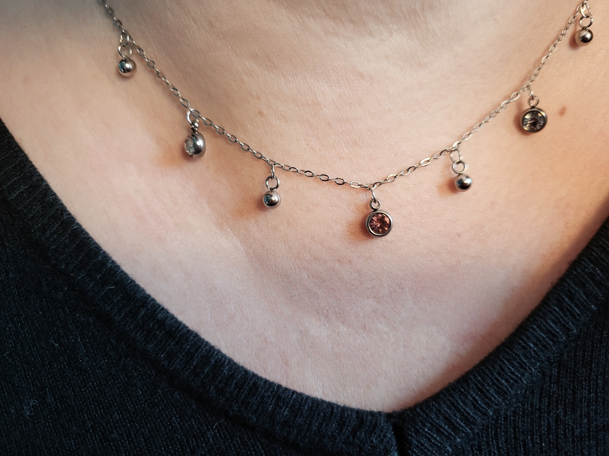 Collier Court "Charms Éclat" – Acier Inoxydable & Cristaux